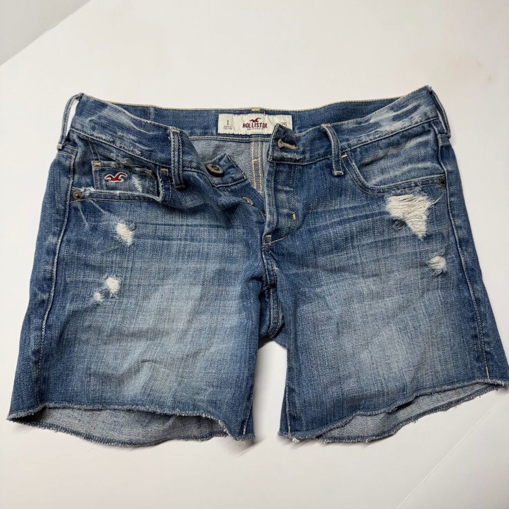 Hollister distressed mid thigh shorts size 1
